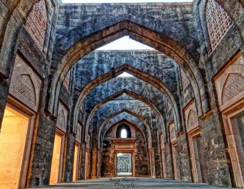 5 Nights / 6 Days Indore–Ujjain–Omkareshwar–Maheshwar–Mandu Tour