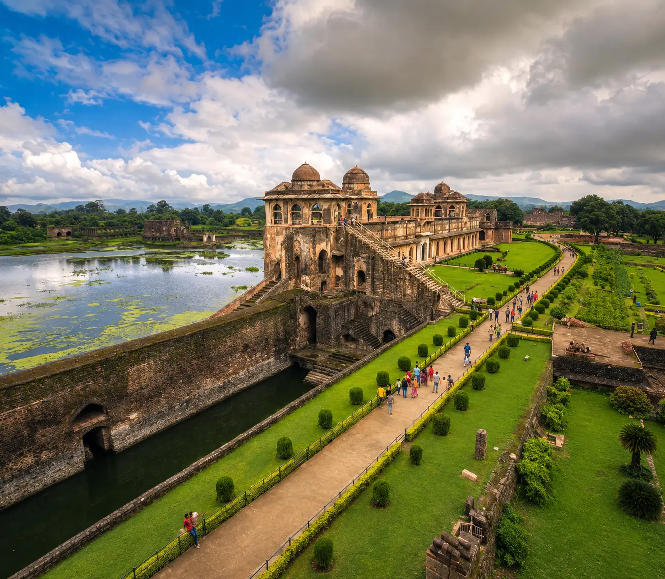 Best tour and travels in Indore
